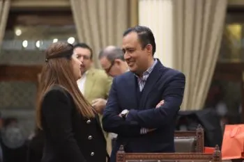 Busca Eduardo Castillo, líder del Congreso, la reelección en 2024