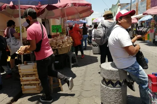 Prohíben entrada al mercado 5 de mayo si no se porta cubrebocas