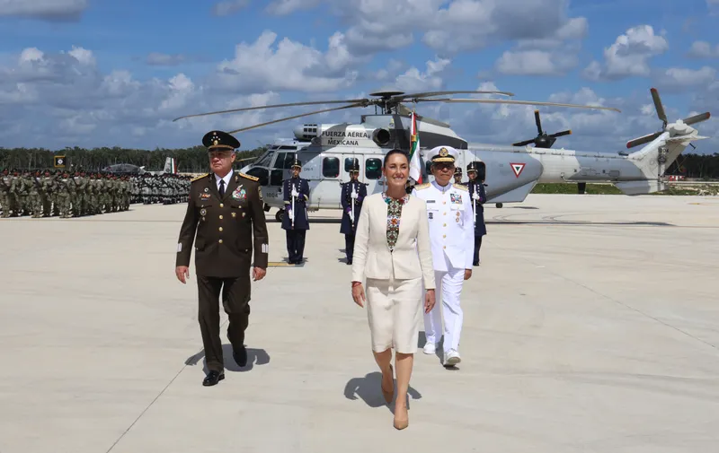 sheinbaum-aniversario-fuerza-aerea-mexicana