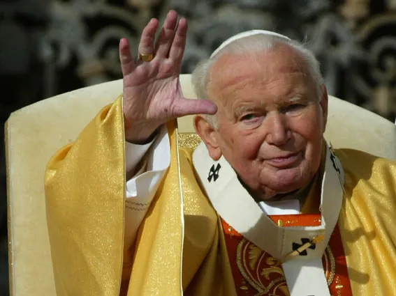 Papa aprueba declaración de santo de la Iglesia católica para Juan Pablo II