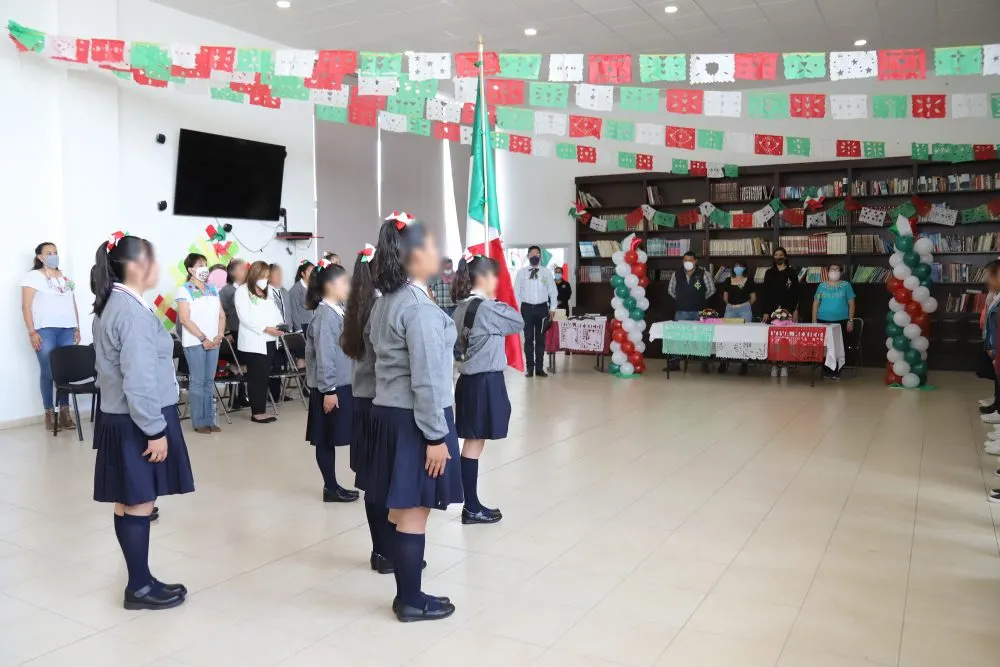 Promueve SEDIF valores cívicos en casas de asistencia   
