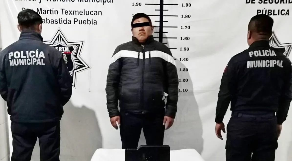 SSP de Texmelucan recuperó camión robado y rescató al operador presuntamente secuestrado