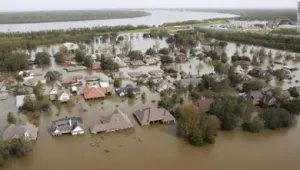 Tormentas causan inundaciones en Kansas City