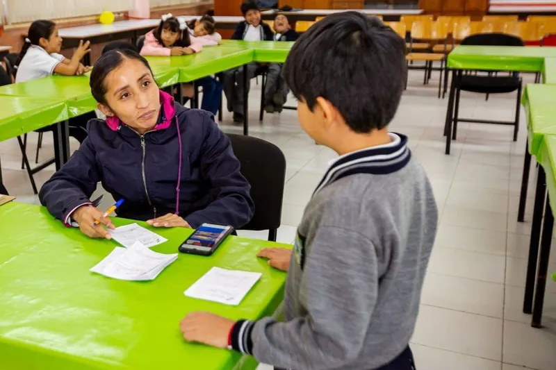 smdif-pue-fundacion-cimarron-estudiantes-con-debilidad-visual