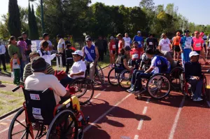 Con gran éxito se realizó la novena carrera de silla sobre ruedas y la del pavo