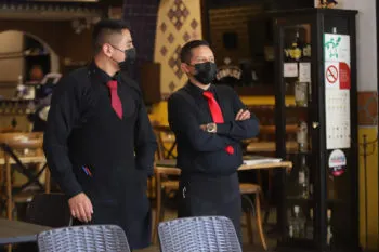 Mundial 2026 generará oportunidades laborales temporales en restaurantes de Puebla: Canirac