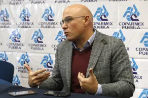 Funcionarios y políticos deben transparentar su patrimonio: Coparmex