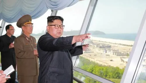 Líder norcoreano inspecciona desarrollo de arma ‘de última generación’