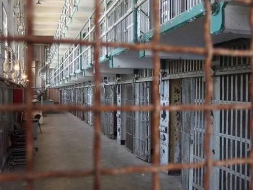 Cierran 4 penales en Michoacán por deteriro; reinstalan a 86 reos