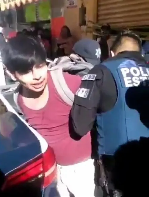 En Atlixco, se necesitaron 6 policías para detener a hombre que se negó a utilizar el cubrebocas