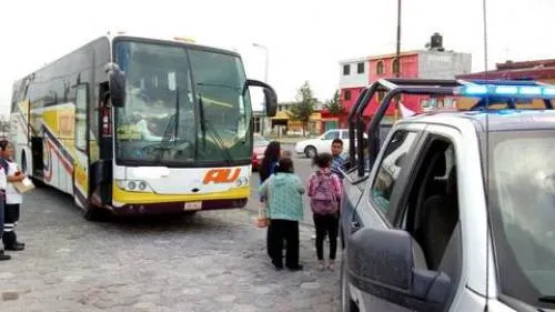 Asaltan un autobús AU y se llevan 80 mil pesos