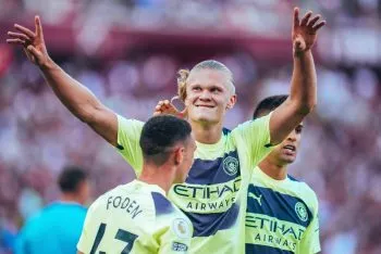 Haaland debuta como titular y con doblete como jugador del Manchester City