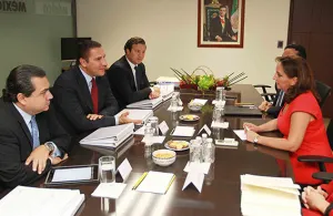 RMV presenta proyectos y gestiona recursos para Puebla