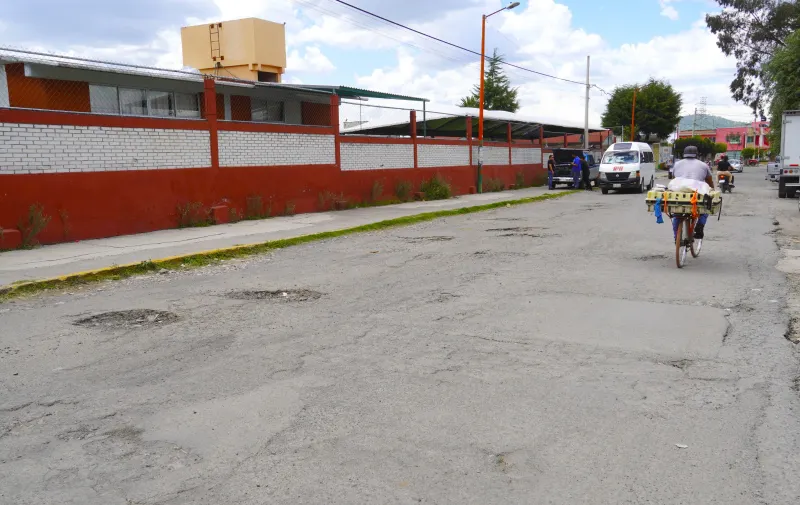 Gobierno de Texmelucan inicia rehabilitación de 1.4 km de red de drenaje sanitario en carretera de San Juan Tuxco
