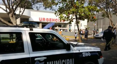Balean a director del Issste-Mazatlán