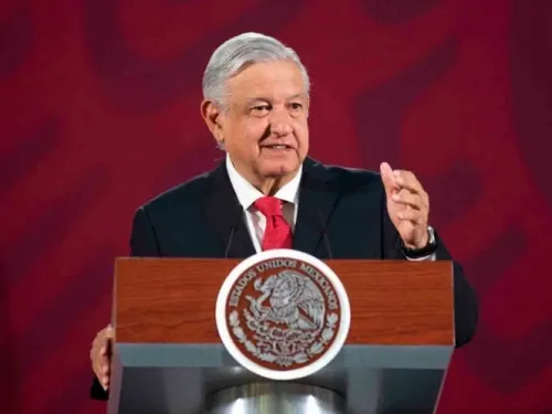 López Obrador anuncia créditos para apoyar a negocios por Covid-19