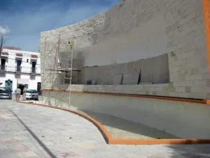 El gobierno entregó inconclusas obras en Tepexi