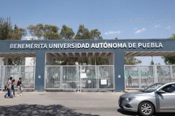 Paristas de la BUAP entregan hoy lunes CU, pero el regreso a clases será hasta el próximo 2 de abril