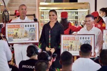 Lotería Nacional realiza sorteo en Veracruz para honrar 200 años de la Consolidación de la Independencia en el mar