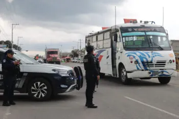 Ajustan vigilancia en transporte público ante migración de delitos al norte de Puebla