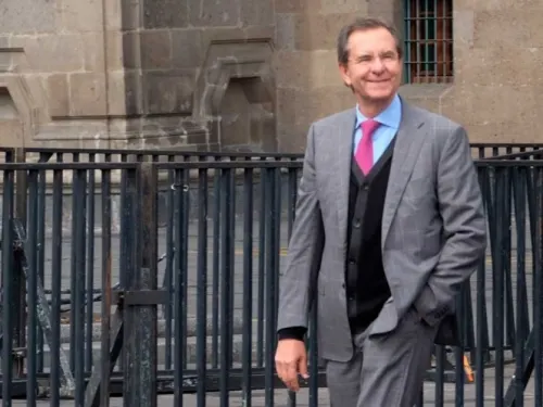 Pasará Moctezuma Barragán de la SEP a la Embajada en EU