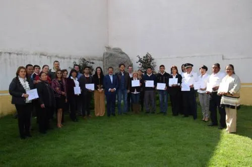 Premia Luis Alberto Arriaga a colaboradores del gobierno de San Pedro Cholula