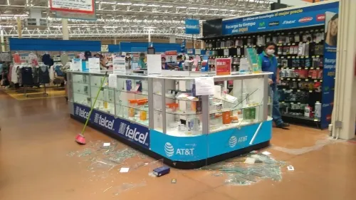 Comando armado asalta el Sam’s club de Plaza San Diego