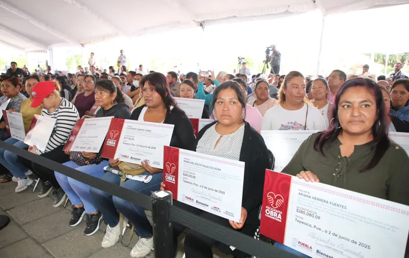 En Tepeaca, Alejandro Armenta entrega más de 7 mdp en obra comunitaria