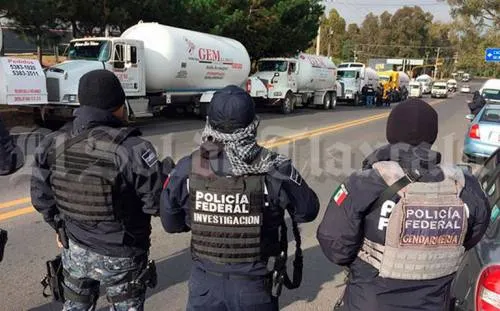 Gendarmería da golpe a huachicoleros en Tlaxcala