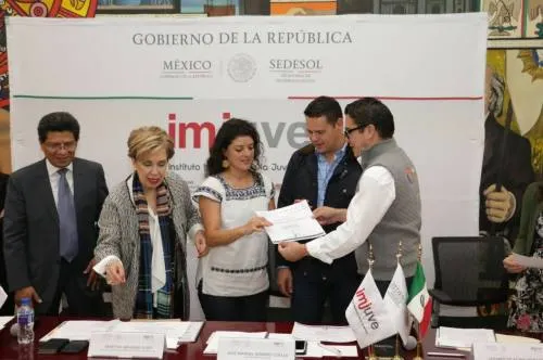 IMJUVE reconoce labor de voluntarios ONU en Puebla