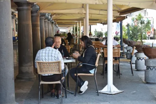 Municipio espera modificación de decreto para ampliar horario el 15 de septiembre