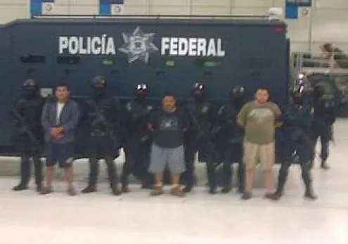 Presentan a implicados en el asesinato del hijo de Moreira