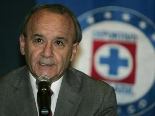 Detallan presuntas operaciones ilegales de ‘Billy’ Álvarez en Cruz Azul