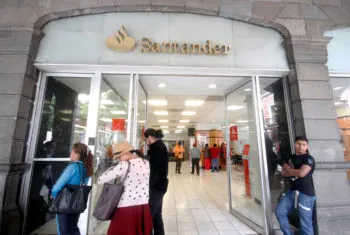 ¿Qué bancos abrirán el 12 de diciembre en Puebla?