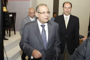 Maldonado confirma a Carlos Martínez como secretario General del PRD