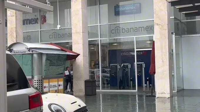 Asalto en en Plaza Mazarik