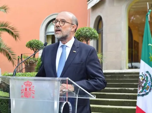 De Comidas, Conspiraciones y Globos Reventados