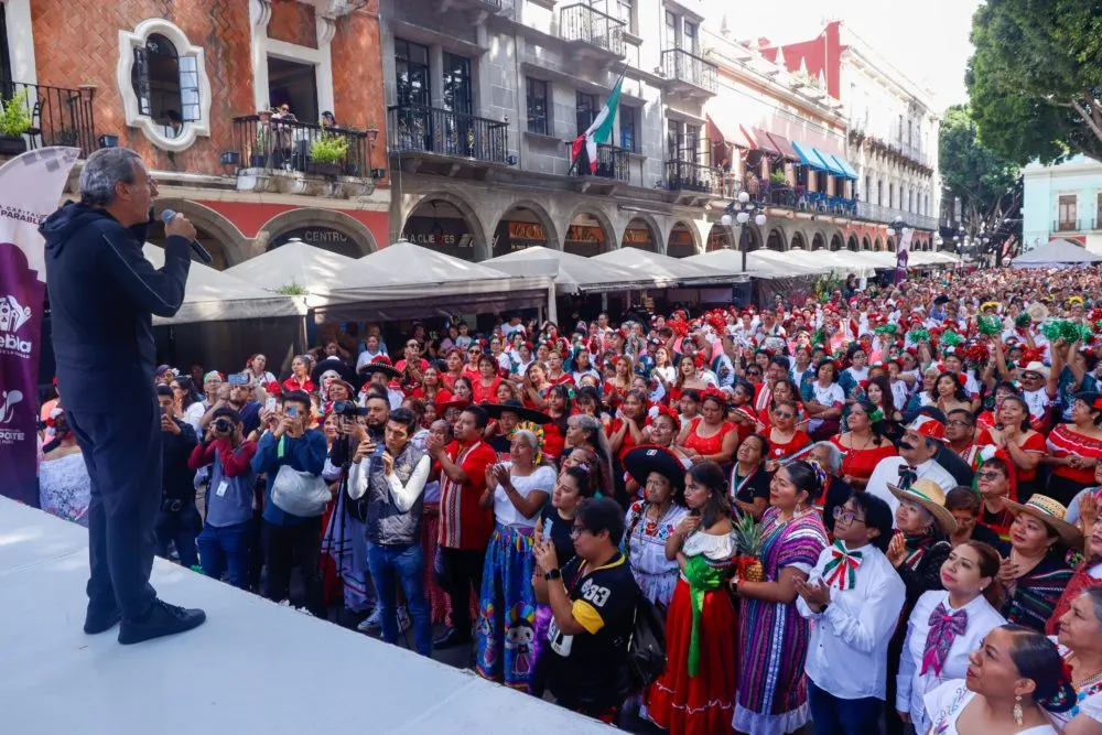 Encabeza Pepe Chedraui activación física masiva por Fiestas Patrias 2025
