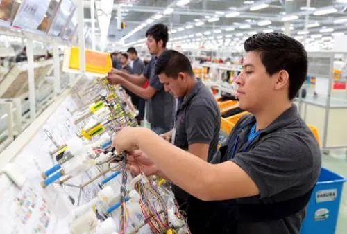Disminuye empleo informal en México durante octubre