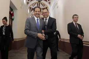 Cambio en Reglamento BUAP permitirá a docentes lograr plazas