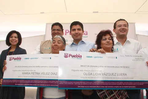 Eduardo Rivera entrega 6 mdp para obras en juntas auxiliares
