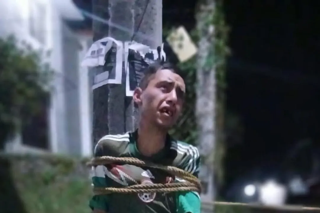 Masculino retenido por pobladores de Cuautlita