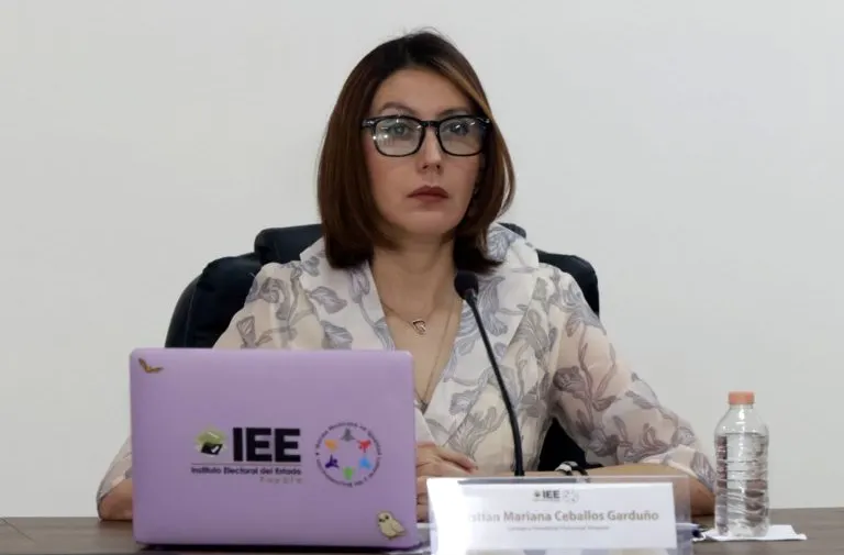 Estrena presidenta el IEE