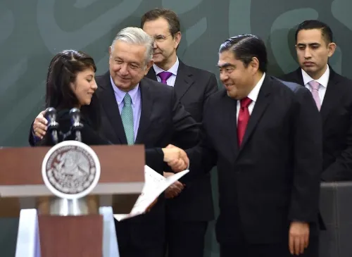 Fiscalía debe informar el avance en las investigaciones sobre muerte de MEA y RMV