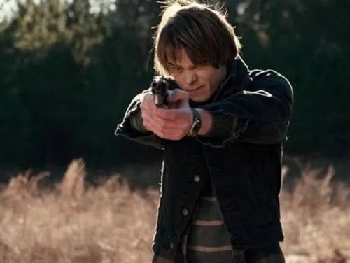 Actor de ‘Stranger Things’ le encuentran coca y lo deportan