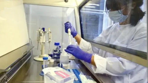Inmunidad al virus de resfriado común podría reducir anticuerpos de vacuna contra Covid-19