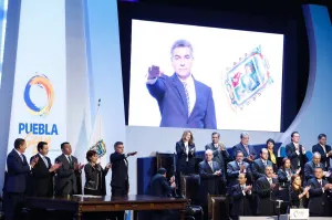 Tony Gali toma protesta como gobernador de Puebla