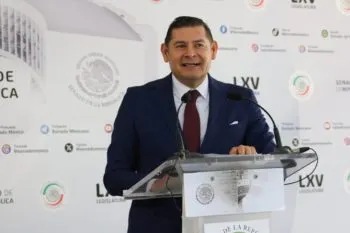 AMLO consolida Red Ferroviaria para progreso de Puebla, asegura Alejandro Armenta