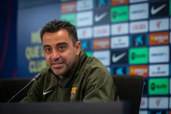 Barcelona anuncia el despido de su entrenador Xavi Hernández 