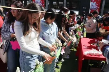 Con pase de lista, Ibero rinde homenaje a 49 víctimas de feminicidio en Puebla en lo que va del 2024